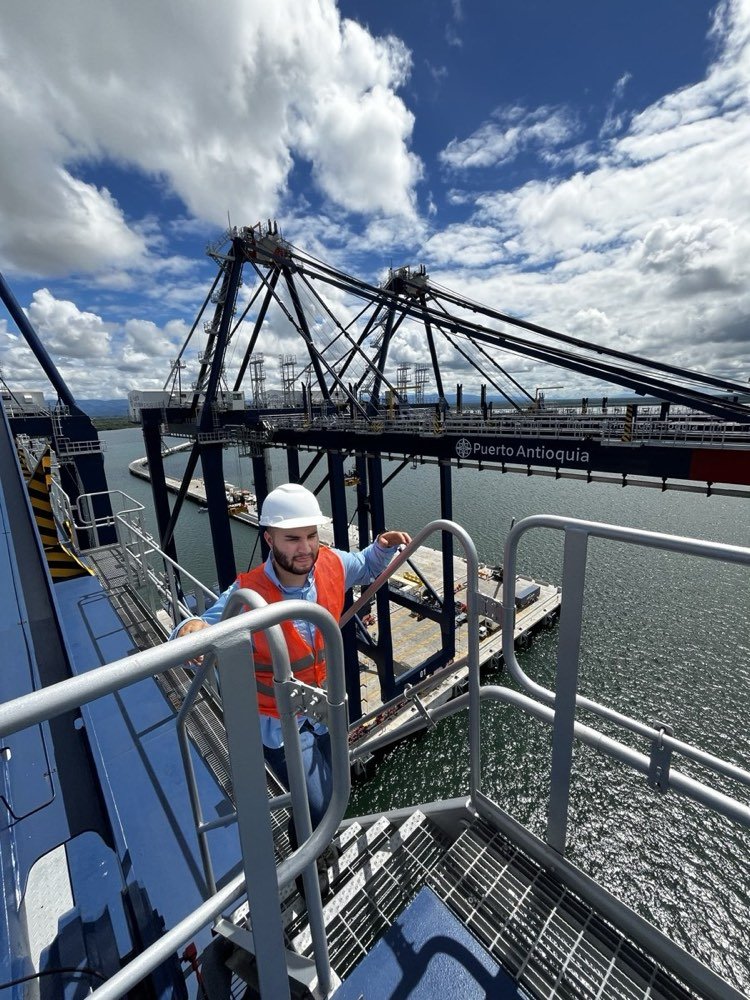 Técnico en estructura portuaria marítima